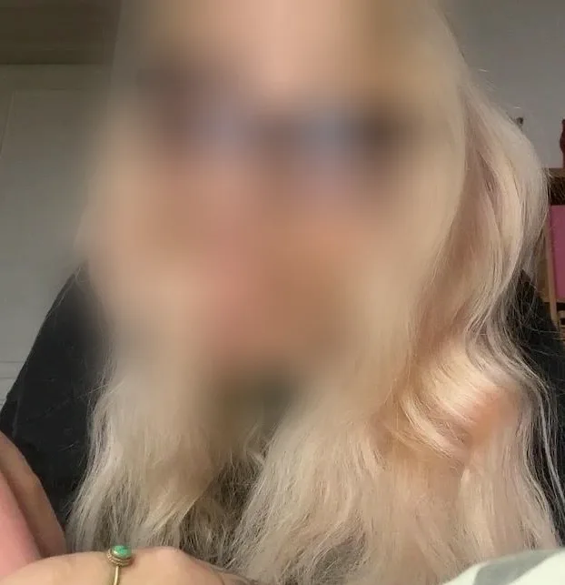 Ayesha, 23