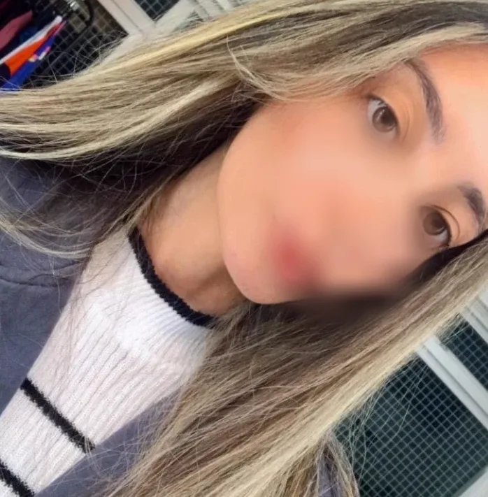 Kayleigh, 20