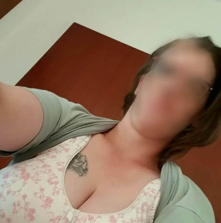 Olivia, 35